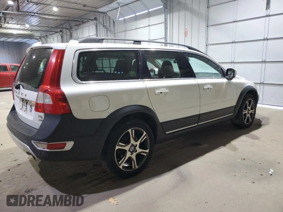 2012 Volvo XC70 T6 with VIN YV4902BZ8C1141876, listed as a Copart auction lot 82761064 with 241,538 mi miles and Clean Title. Bid and sale history available at DreamBid. Image 3.