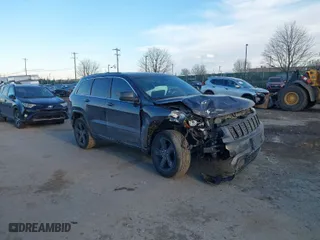 2015 Jeep Grand Cherokee Altitude with VIN 1C4RJFAG2FC631228, listed as a IAAI auction lot 41447896 with 1 mi miles. Bid and sale history available at carsss.com. Image 1.