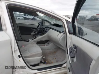 2010 Toyota Prius II with VIN JTDKN3DUXA5004134, listed as a IAAI auction lot 41738838 with 342,667 mi miles and . Bid and sale history available at DreamBid. Image 5.