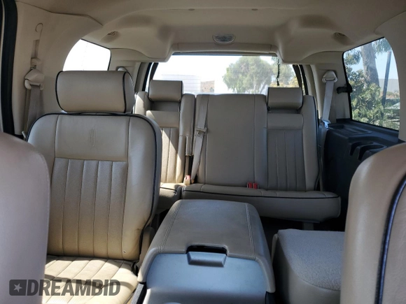 2006 Lincoln Navigator Luxury with VIN 5LMFU27556LJ22624, listed as a Copart auction lot 72046504 with 192,361 mi miles and Clean Title. Bid and sale history available at carsss.com. Image 10.
