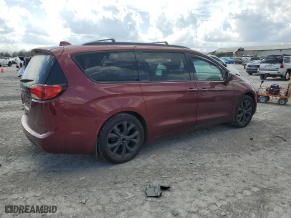 2020 Chrysler Pacifica Limited with VIN 2C4RC1GG0LR147145, listed as a Copart auction lot 49053105 with 90,083 mi miles and Salvage Title. Bid and sale history available at carsss.com. Image 3.