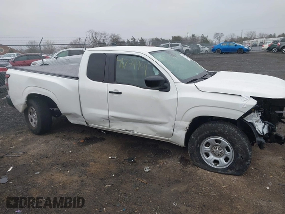 2024 Nissan Frontier S z VIN 1N6ED1CL0RN645850, wystawiony jako IAAI lot #41721969 z przebiegiem 20 387 mil mil oraz . Historia ofert i sprzedaży dostępna na DreamBid. Obrazek 14.