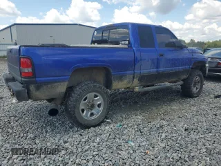 2001 Dodge Ram 2500 with VIN 3B7KF236X1G197808, listed as a Copart auction lot 72450104 with 350,953 mi miles and Salvage Title. Bid and sale history available at carsss.com. Image 3.