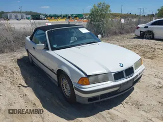 1995 BMW 3 Series 325iC with VIN WBABJ632XSJD40243, listed as a IAAI auction lot 41838410 with 199,909 mi miles. Bid and sale history available at carsss.com. Image 1.