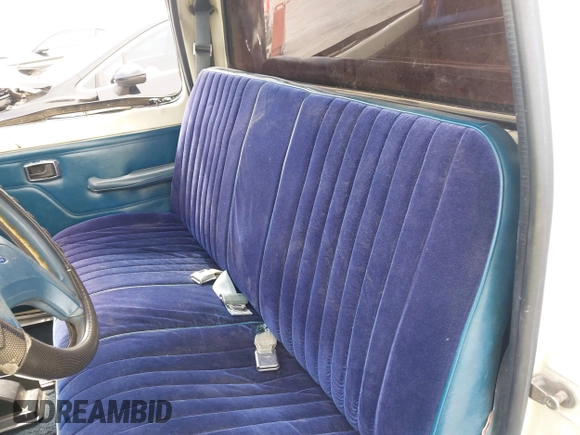 1987 Ford Ranger with VIN 1FTCR10T3HUB44424, listed as a IAAI auction lot 41578356 with 250,080 mi miles and . Bid and sale history available at DreamBid. Image 8.