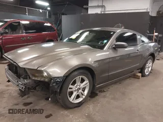 2013 Ford Mustang V6 with VIN 1ZVBP8AM5D5229655, listed as a IAAI auction lot 41824722 with 122,971 mi miles. Bid and sale history available at carsss.com. Image 18.