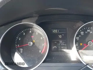 2015 Volkswagen Jetta S z VIN 3VW1K7AJ0FM353565, wystawiony jako IAAI lot #41402448 z przebiegiem 112 728 mil mil oraz . Historia ofert i sprzedaży dostępna na DreamBid. Obrazek 7.