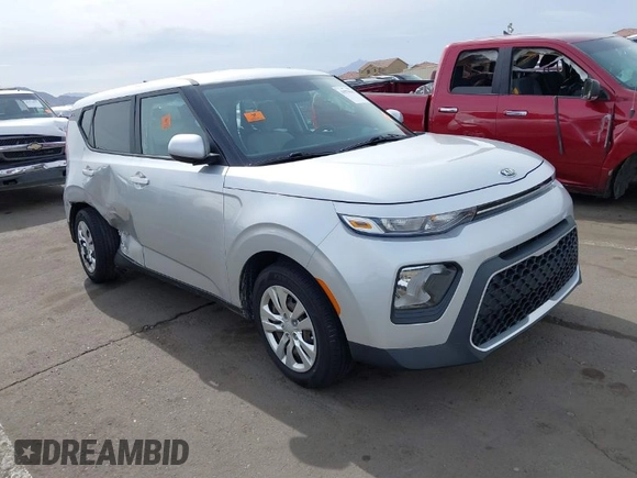 2021 Kia Soul LX with VIN KNDJ23AU4M7781443, listed as a IAAI auction lot 41579645 with 18,009 mi miles. Bid and sale history available at carsss.com. Image 1.