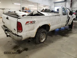 2003 Ford F-350 XL with VIN 1FTSX31P03EC34440, listed as a Copart auction lot 83845674 with Not Provided miles and Salvage Title. Bid and sale history available at DreamBid. Image 3.