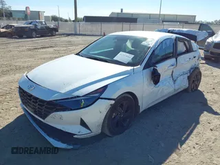 2022 Hyundai Elantra SEL z VIN 5NPLS4AG5NH070288, wystawiony jako IAAI lot #41253844 z przebiegiem 47 155 mil mil oraz . Historia ofert i sprzedaży dostępna na DreamBid. Obrazek 18.
