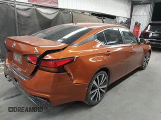 2022 Nissan Altima SR z VIN 1N4BL4CV2NN336165, wystawiony jako IAAI lot #42093865 z przebiegiem 72 340 mil mil oraz . Historia ofert i sprzedaży dostępna na DreamBid. Obrazek 4.