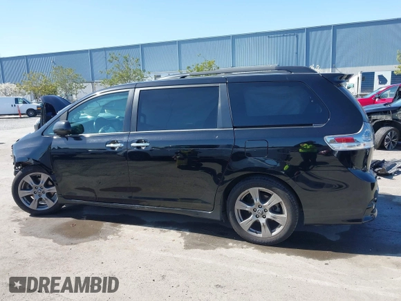 2018 Toyota Sienna SE with VIN 5TDXZ3DC9JS935123, listed as a IAAI auction lot 41955203 with 108,612 mi miles and . Bid and sale history available at DreamBid. Image 15.