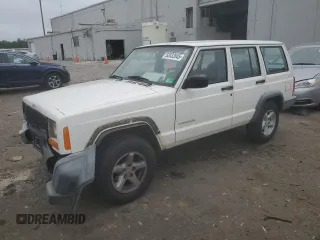 1999 Jeep Cherokee SE with VIN 1J4FF28S3XL672857, listed as a Copart auction lot 62032845 with 192,486 mi miles and Clean title. Bid and sale history available at DreamBid. Image 1.