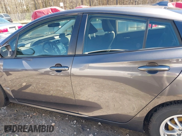 2016 Toyota Prius Two with VIN JTDKBRFU5G3518535, listed as a IAAI auction lot 41829512 with 156,175 mi miles. Bid and sale history available at carsss.com. Image 15.