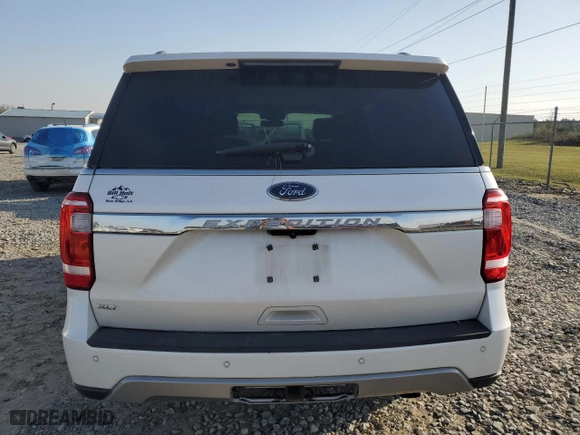 2018 Ford Expedition XLT with VIN 1FMJU1JT4JEA32215, listed as a Copart auction lot 45538765 with 110,191 mi miles and Salvage Title. Bid and sale history available at carsss.com. Image 6.