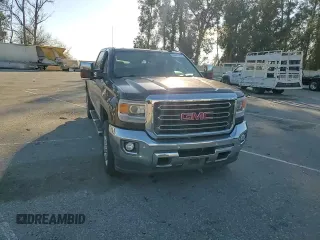 2016 GMC Sierra 2500HD SLT z VIN 1GT12TE80GF160336, wystawiony jako Copart lot #45910795 z przebiegiem 124 655 mil mil oraz Szkoda całkowita • Salvage title. Historia ofert i sprzedaży dostępna na DreamBid. Obrazek 10.