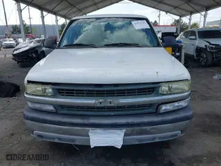 2002 Chevrolet Silverado 1500 with VIN 1GCEC14V82Z236404, listed as a IAAI auction lot 41970241 with 240,265 mi miles. Bid and sale history available at carsss.com. Image 12.