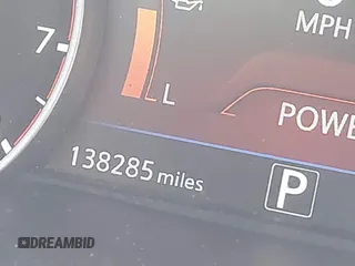2017 Nissan Maxima SV z VIN 1N4AA6AP2HC443024, wystawiony jako IAAI lot #41792085 z przebiegiem 138 285 mil mil oraz . Historia ofert i sprzedaży dostępna na DreamBid. Obrazek 15.