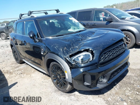 2024 MINI Countryman Cooper S with VIN WMZ53BR08R3S33762, listed as a IAAI auction lot 41845320 with 5,509 mi miles. Bid and sale history available at carsss.com. Image 6.