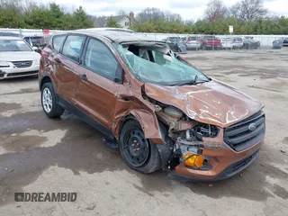 2017 Ford Escape S с VIN 1FMCU0F75HUA13185, выставлен на аукционе IAAI как лот 42038703 с пробегом 131 002 миль миль и . История ставок и продаж доступна на DreamBid. Изображение 6.