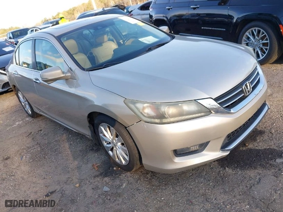 2015 Honda Accord Sedan EX-L with VIN 1HGCR2F8XFA010793, listed as a IAAI auction lot 41780141 with 204,031 mi miles. Bid and sale history available at carsss.com. Image 1.