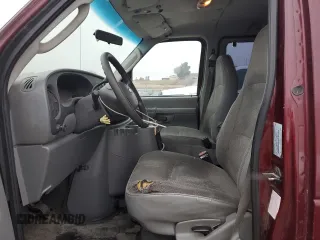 2004 Ford Econoline Passenger XL with VIN 1FMRE11W84HB06796, listed as a Copart auction lot 83033154 with 293,570 mi miles and Salvage Title. Bid and sale history available at DreamBid. Image 7.