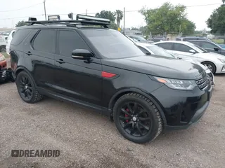 2019 Land Rover Discovery SE z VIN SALRG2RV9K2400992, wystawiony jako IAAI lot #42196734 z przebiegiem 88 968 mil mil oraz . Historia ofert i sprzedaży dostępna na DreamBid. Obrazek 1.
