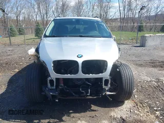 2012 BMW X5 35i z VIN 5UXZV4C56CL986384, wystawiony jako IAAI lot #41986665 z przebiegiem Nie podano mil oraz . Historia ofert i sprzedaży dostępna na DreamBid. Obrazek 12.