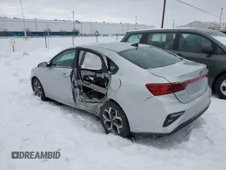2021 Kia Forte LXS with VIN 3KPF24ADXME405132, listed as a IAAI auction lot 41532767 with 31,793 mi miles. Bid and sale history available at carsss.com. Image 3.