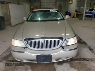 2007 Lincoln Town Car Signature Limited z VIN 1LNHM82V17Y601164, wystawiony jako Copart lot #58026565 z przebiegiem 76 486 mil mil oraz Szkoda całkowita • Salvage title. Historia ofert i sprzedaży dostępna na DreamBid. Obrazek 5.