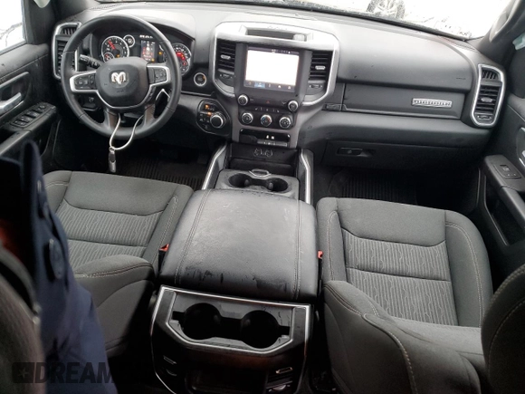 2023 Ram 1500 Big Horn z VIN 1C6RRFBG7PN614171, wystawiony jako Copart lot #82653274 z przebiegiem 13 261 mil mil oraz Szkoda całkowita • Salvage title. Historia ofert i sprzedaży dostępna na DreamBid. Obrazek 8.