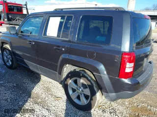 2016 Jeep Patriot Sport with VIN 1C4NJPBB8GD554741, listed as a IAAI auction lot 41288216 with 147,686 mi miles. Bid and sale history available at carsss.com. Image 3.
