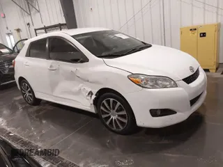 2011 Toyota Matrix z VIN 2T1KU4EE4BC611277, wystawiony jako IAAI lot #41786790 z przebiegiem 219 432 mil mil oraz . Historia ofert i sprzedaży dostępna na DreamBid. Obrazek 1.