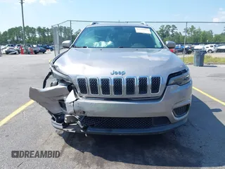 2020 Jeep Cherokee Latitude z VIN 1C4PJLCB3LD615147, wystawiony jako IAAI lot #42569825 z przebiegiem 128 952 mil mil oraz . Historia ofert i sprzedaży dostępna na DreamBid. Obrazek 12.