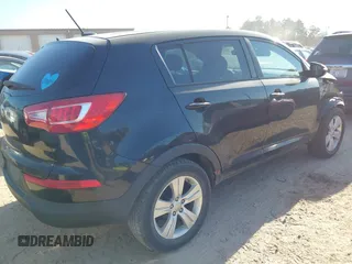 2013 Kia Sportage LX with VIN KNDPB3A21D7447783, listed as a IAAI auction lot 41656090 with 193,795 mi miles. Bid and sale history available at carsss.com. Image 4.