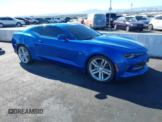 2016 Chevrolet Camaro 2LT z VIN 1G1FD1RSXG0148944, wystawiony jako IAAI lot #40783311 z przebiegiem 56 208 mil mil oraz . Historia ofert i sprzedaży dostępna na DreamBid. Obrazek 1.
