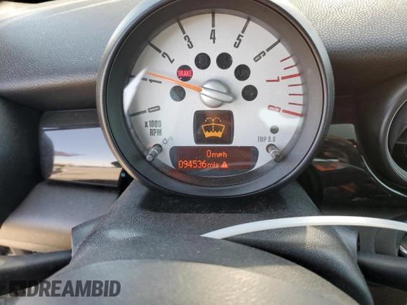 2012 MINI Hardtop S with VIN WMWSV3C53CTY29714, listed as a Copart auction lot 52370175 with 94,536 mi miles and Salvage title. Bid and sale history available at DreamBid. Image 9.