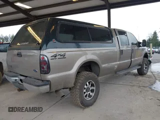 2002 Ford Super Duty F-250 XL with VIN 1FTNW21F92EB00672, listed as a IAAI auction lot 41699748 with 134,137 mi miles. Bid and sale history available at carsss.com. Image 4.