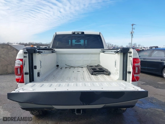 2022 Ram 2500 Laramie with VIN 3C6UR5FLXNG105323, listed as a IAAI auction lot 41359667 with 33,266 mi miles. Bid and sale history available at carsss.com. Image 17.