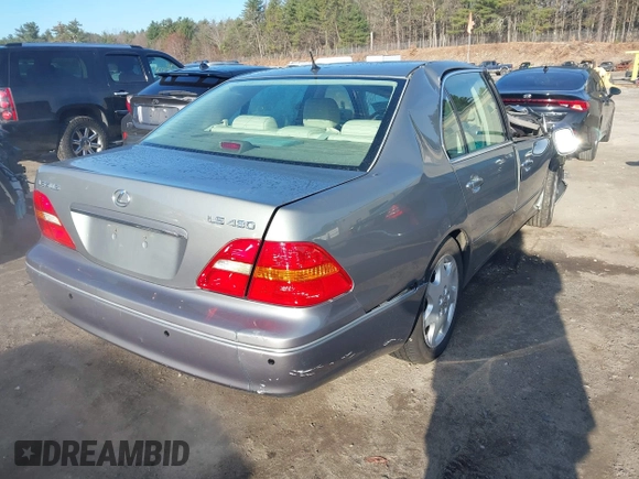 2001 Lexus LS 430 with VIN JTHBN30F710025252, listed as a IAAI auction lot 42004332 with 126,306 mi miles. Bid and sale history available at carsss.com. Image 4.