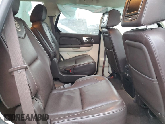 2014 Cadillac Escalade Platinum z VIN 1GYS4DEF6ER244833, wystawiony jako Copart lot #86022604 z przebiegiem 79 038 mil mil oraz Szkody całkowita. Historia ofert i sprzedaży dostępna na DreamBid. Obrazek 11.