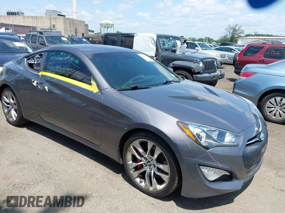 2014 Hyundai Genesis Coupe 2.0T with VIN KMHHT6KD6EU114447, listed as a IAAI auction lot 42561898 with 101,453 mi miles and . Bid and sale history available at DreamBid. Image 1.