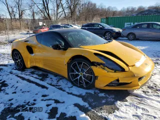 2024 Lotus Emira First Edition z VIN SCCLEKAX2RHB11154, wystawiony jako Copart lot #86479894 z przebiegiem 4634 mil mil oraz Szkody całkowita. Historia ofert i sprzedaży dostępna na DreamBid. Obrazek 4.