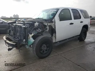2013 Chevrolet Tahoe Commercial z VIN 1GNSK2E0XDR161326, wystawiony jako Copart lot #81984624 z przebiegiem 217 109 mil mil oraz Szkoda całkowita • Salvage title. Historia ofert i sprzedaży dostępna na DreamBid. Obrazek 1.