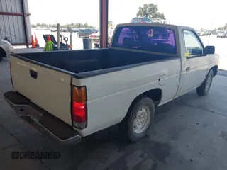 1990 Nissan Frontier z VIN 1N6SD11S2LC427683, wystawiony jako IAAI lot #42359094 z przebiegiem 172 624 mil mil oraz . Historia ofert i sprzedaży dostępna na DreamBid. Obrazek 4.
