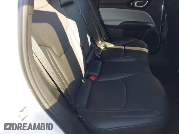 2025 Jeep Compass Limited with VIN 3C4NJDCN0ST566747, listed as a IAAI auction lot 42224070 with 578 mi miles and . Bid and sale history available at DreamBid. Image 8.