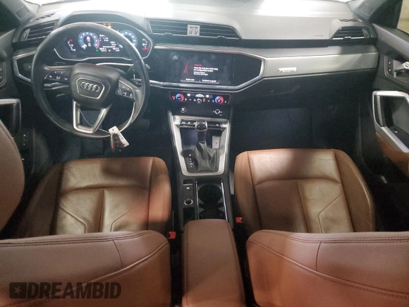 2023 Audi Q3 S line Premium z VIN WA1DECF36P1090324, wystawiony jako Copart lot #45025995 z przebiegiem 28 052 mil mil oraz Nie do naprawy. Historia ofert i sprzedaży dostępna na DreamBid. Obrazek 8.