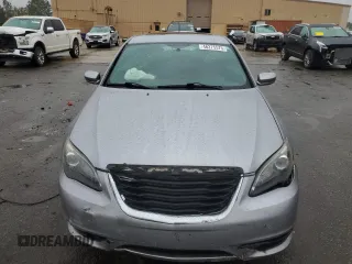 2013 Chrysler 200 Limited with VIN 1C3CCBCG7DN600889, listed as a Copart auction lot 46275575 with 124,263 mi miles and Salvage Title. Bid and sale history available at carsss.com. Image 5.