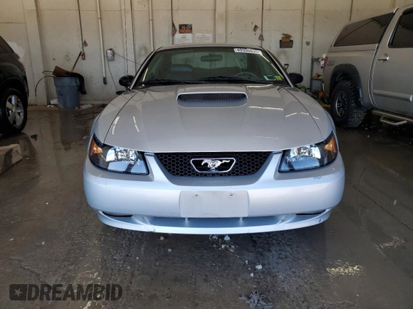 2001 Ford Mustang GT Deluxe with VIN 1FAFP42X91F185242, listed as a Copart auction lot 49330035 with 90,456 mi miles and Salvage Title. Bid and sale history available at carsss.com. Image 5.