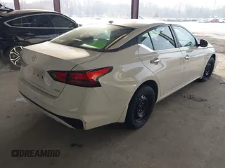 2019 Nissan Altima 2.5 S with VIN 1N4BL4BW9KC219488, listed as a IAAI auction lot 41410079 with 109,281 mi miles. Bid and sale history available at carsss.com. Image 4.